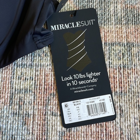 Miraclesuit Underwire Plunge Bra Top - Picture 5 of 7